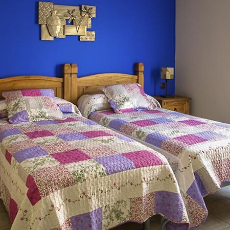 Apartamentos Rurales El Calama Zarza De Granadilla Kamer foto